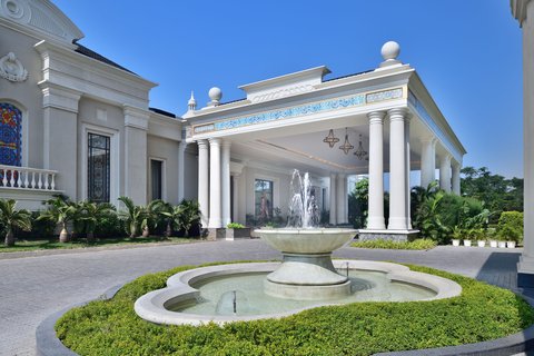 Sheraton Grand Palace